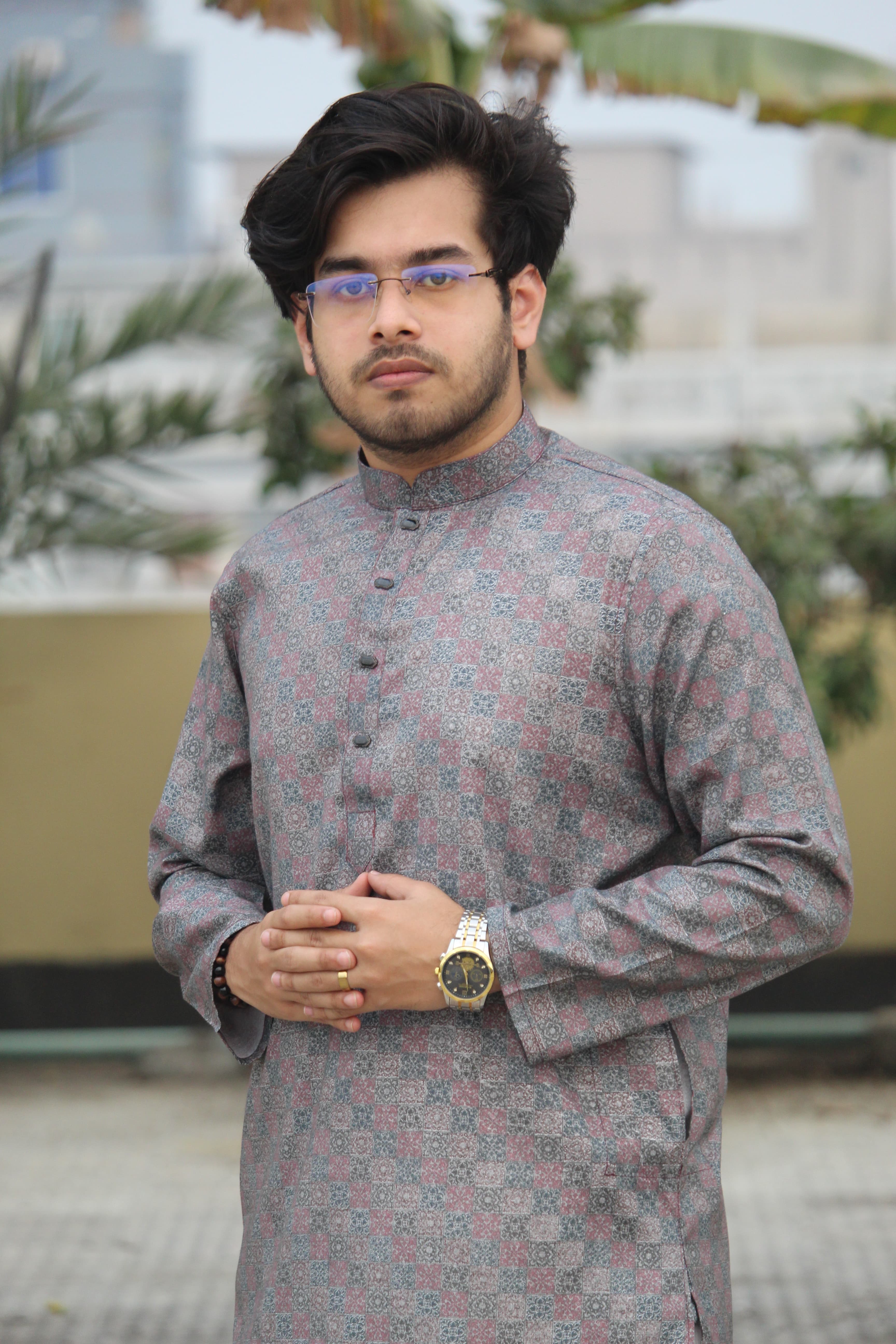 Founder portrait — Susak Das Kabbya
